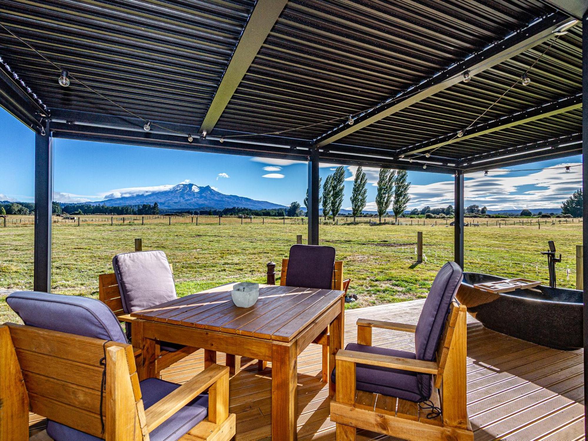 Mangateitei Views - Rangataua Tiny Home Ohakune Exterior foto